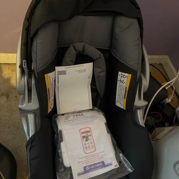 Infant car seat - Picture 6 of 6
